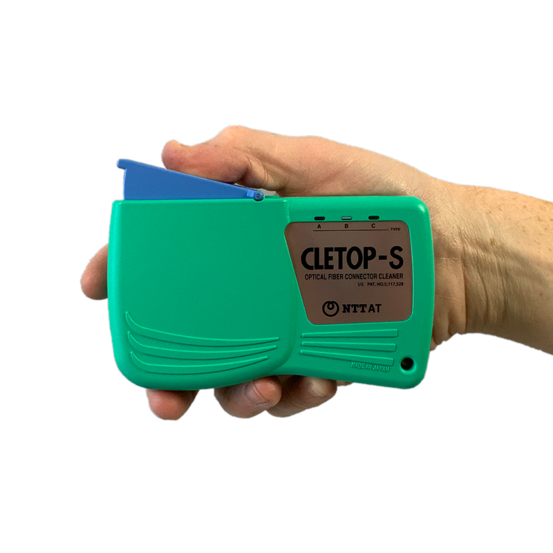 Cletop_in-R-hand